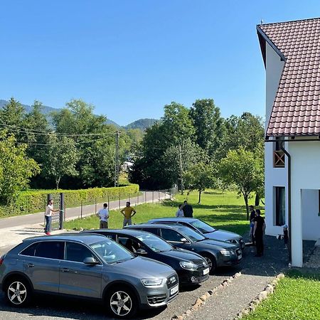 Pensiunea Rnb Maramures Surdesti  Extérieur photo